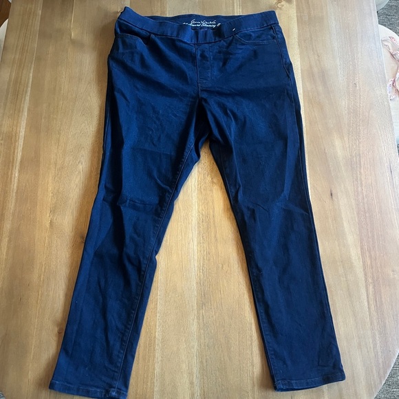 Gloria Vanderbilt Skinny Slimming Jeggings - Picture 2 of 7